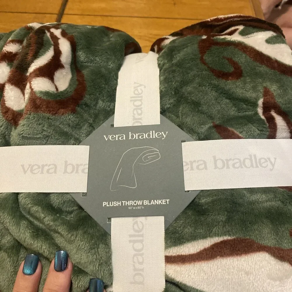 NWT Vera Bradley 50x80 Throw Blanket Victorian Vines Vineyard Green